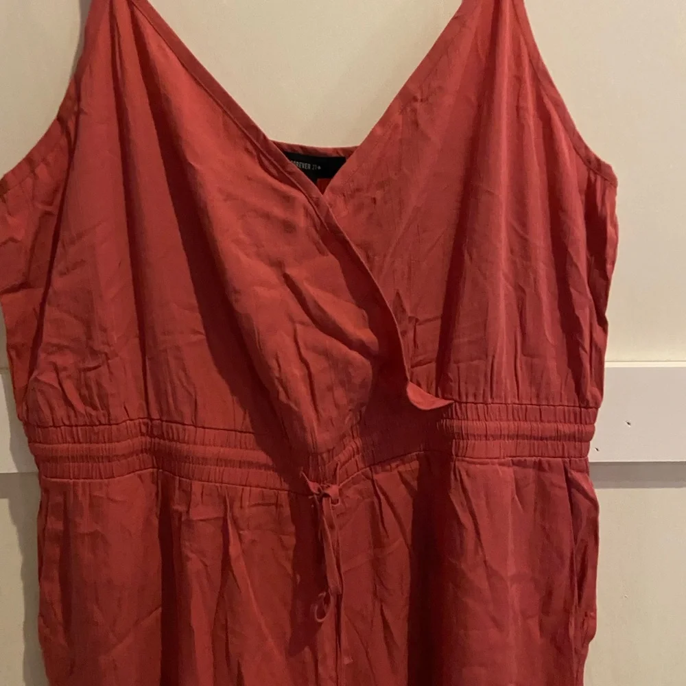 🍁Forever 21 Cami Romper - Picture 4 of 9